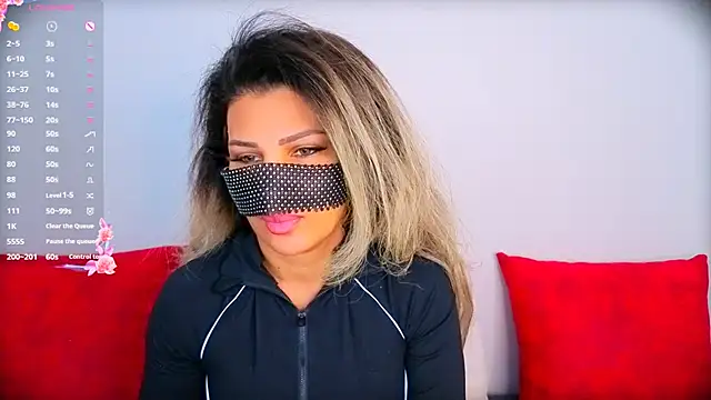 Snapshot of Turkish_Latina chatting on October 2025 12:12:02 PM Turkish Latina online show from October 2025 12:12:02 PM