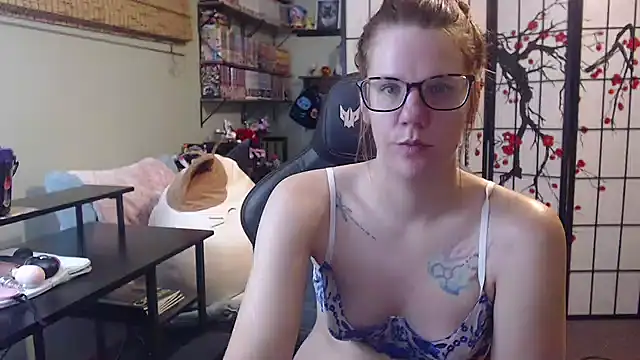 Snapshot of Sarahtineke chatting on August 2026 03:36:01 PM Sarahtineke online show from August 2026 03:36:01 PM