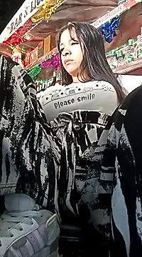 VivienAndClark online show from December 2024 07:51:01 PM