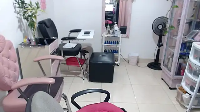 titsbiglovers online show from April 2026 07:21:02 PM