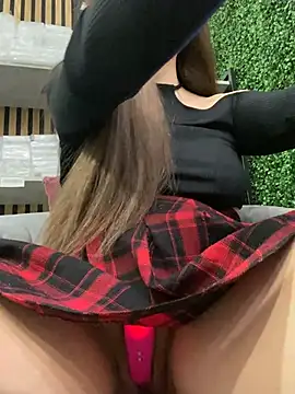 Deonta  online show from February 2025 07:02:02 AM