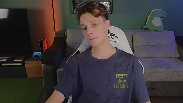 TeddyLiLboy online show from November 2025 04:06:01 PM