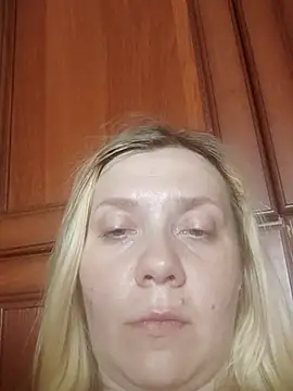 LeraSweet online show from June 2026 07:15:01 PM