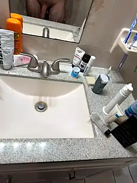 Johnwickkkh online show from November 2025 08:25:01 AM