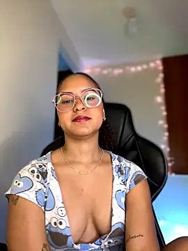 Snapshot of gretta_kler1 chatting on December 2024 01:11:02 PM gretta kler1 online show from December 2024 01:11:02 PM