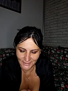 anaaamariaaaa online show from November 2025 03:11:01 PM