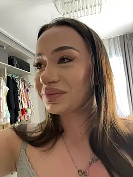 Snapshot of deliaroyal chatting on May 2026 02:25:01 PM deliaroyal online show from May 2026 02:25:01 PM