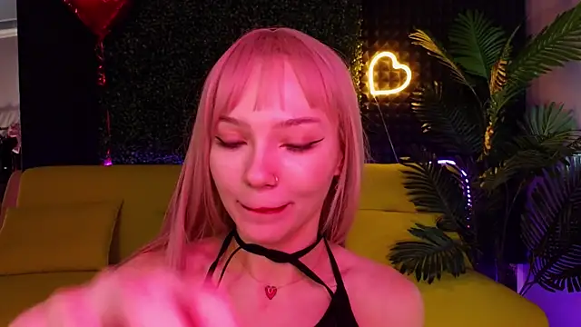 SandraBoyl online show from March 2025 11:18:01 AM