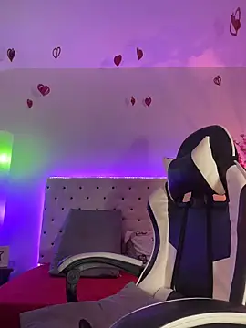 Elektra Queen online show from March 2026 01:29:02 PM