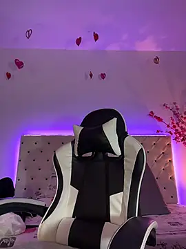 Elektra Queen online show from March 2026 01:26:01 PM