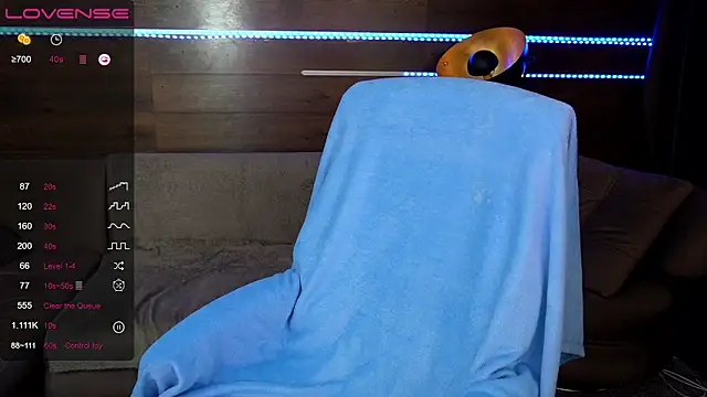 JasminJames online show from March 2025 05:28:02 PM