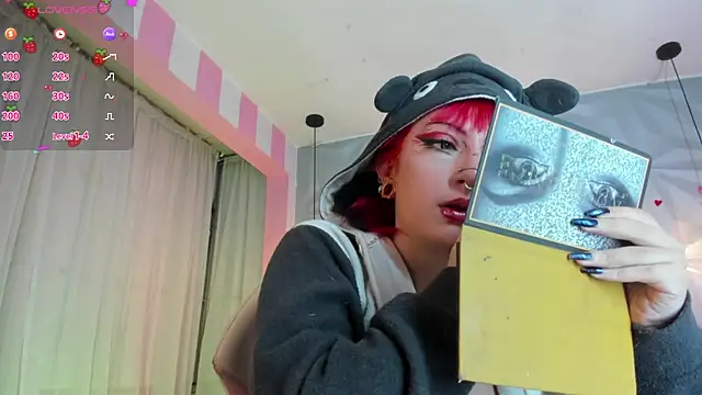 Snapshot of Candy_morgan412 chatting on November 2025 12:08:02 PM Candy morgan412 online show from November 2025 12:08:02 PM