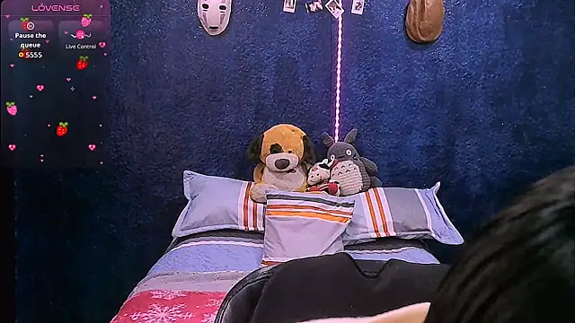 Snapshot of NinaYellow chatting on February 2026 02:01:02 PM NinaYellow online show from February 2026 02:01:02 PM