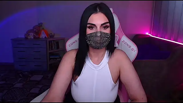   Yasmina   online show from March 2025 07:21:02 AM