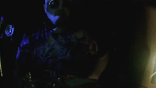 perversalus online show from December 2025 08:13:01 PM