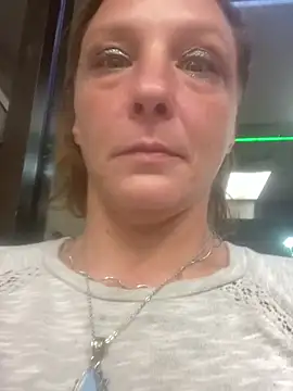 Snapshot of Everlyrose27 chatting on December 2024 03:09:02 AM Everlyrose27 online show from December 2024 03:09:02 AM