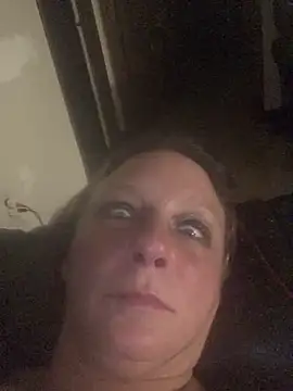 Snapshot of Everlyrose27 chatting on December 2024 07:24:02 AM Everlyrose27 online show from December 2024 07:24:02 AM