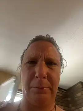 Snapshot of Everlyrose27 chatting on September 2025 04:29:01 PM Everlyrose27 online show from September 2025 04:29:01 PM