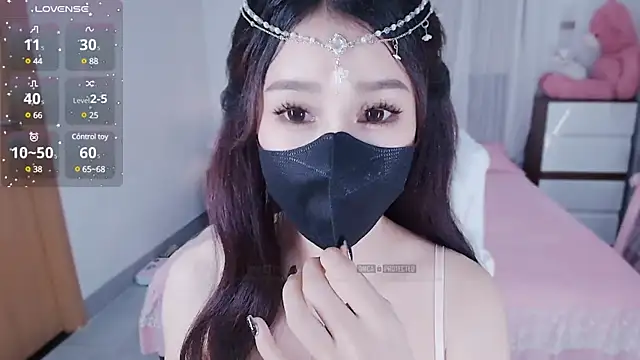 Snapshot of PimChanOK chatting on February 2025 02:47:02 AM PimChanOK online show from February 2025 02:47:02 AM