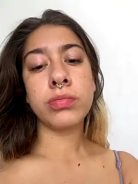 Enyeld ruru online show from December 2025 03:06:01 PM