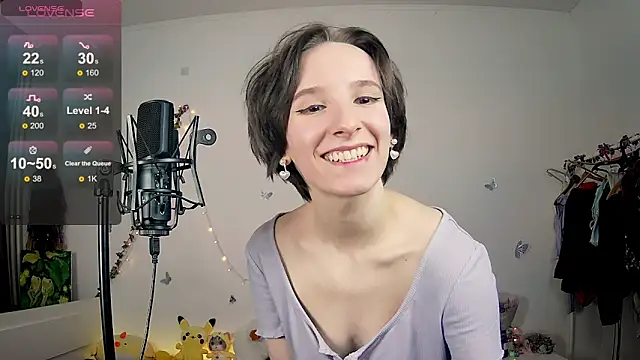 Snapshot of Violet_Veliya chatting on December 2024 06:04:02 PM Violet Veliya online show from December 2024 06:04:02 PM