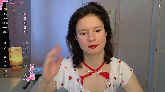 Snapshot of Dana_Magicall chatting on October 2025 11:52:01 AM Dana Magicall online show from October 2025 11:52:01 AM