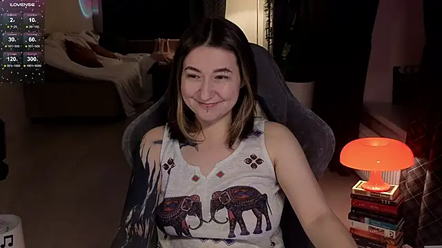 Snapshot of Megan__Hart chatting on February 2025 06:44:02 PM Megan Hart online show from February 2025 06:44:02 PM