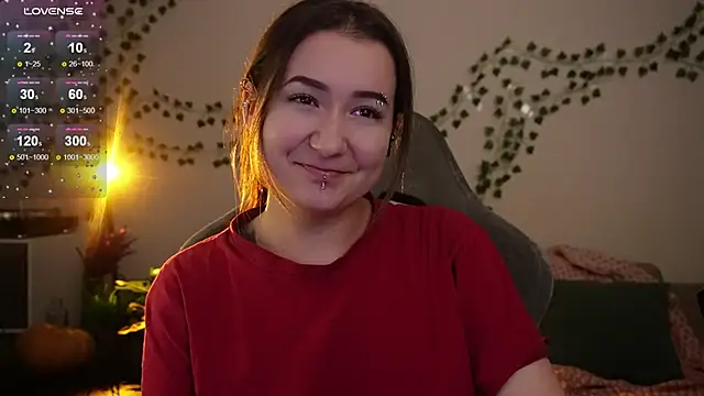 Megan  Hart online show from November 2025 02:43:01 AM