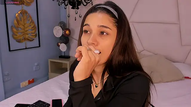 bellaa becca online show from November 2025 06:39:01 PM