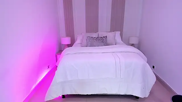 Leah Grey online show from December 2025 11:26:02 AM