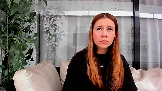 Lezy  online show from March 2026 07:46:02 PM