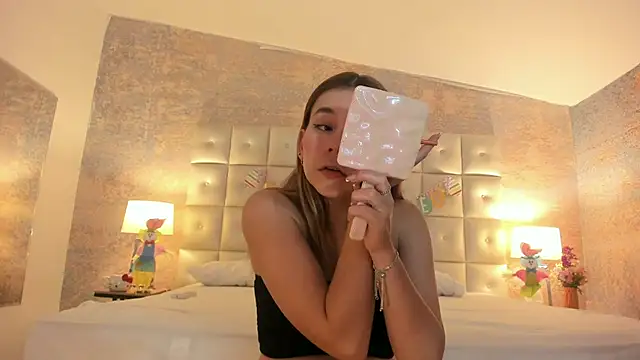 Lezy  online show from March 2026 07:48:01 PM