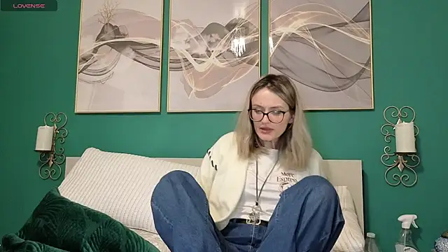 hotjessyca online show from May 2026 07:29:01 PM