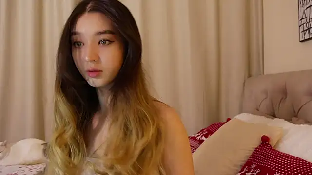 Sarasuo1 online show from December 2024 12:22:02 PM