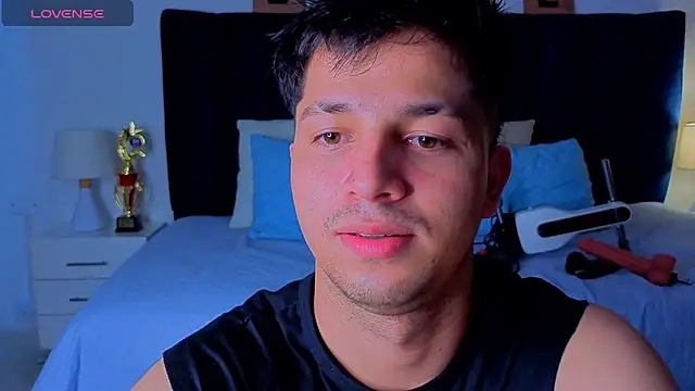 Issac james  online show from April 2026 03:00:02 AM