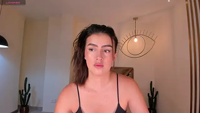 Snapshot of PaulinaSantos_ chatting on May 2026 05:19:01 PM PaulinaSantos online show from May 2026 05:19:01 PM