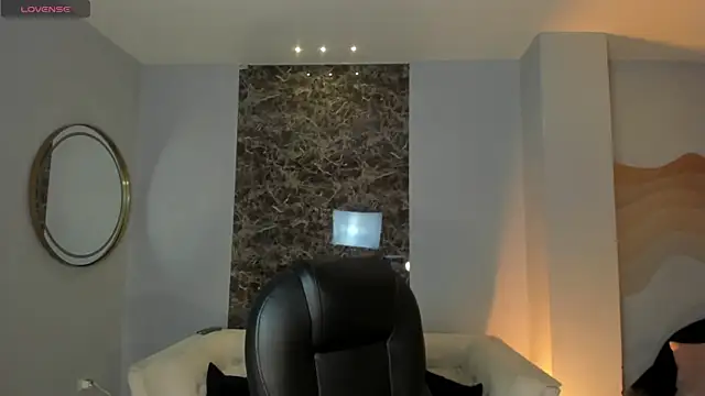 Snapshot of PaulinaSantos_ chatting on May 2026 07:55:02 PM PaulinaSantos online show from May 2026 07:55:02 PM
