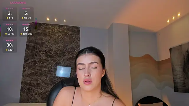 Snapshot of PaulinaSantos_ chatting on May 2026 08:06:02 PM PaulinaSantos online show from May 2026 08:06:02 PM