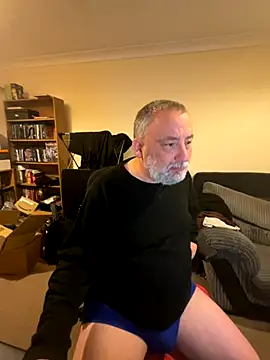 LondonTeffy online show from November 2025 10:32:02 PM