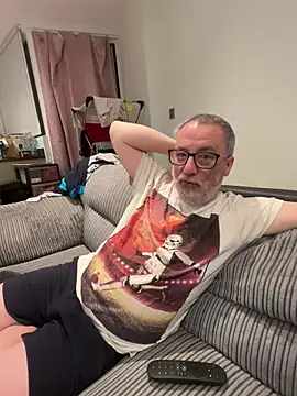 LondonTeffy online show from June 2026 09:05:02 PM