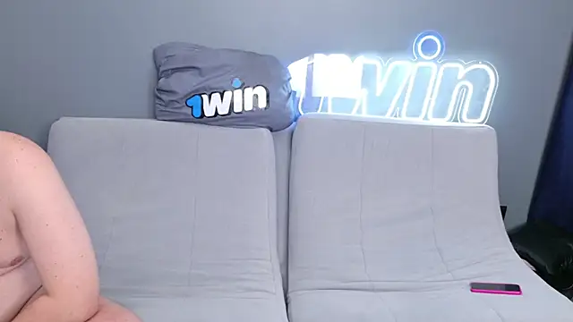 Ksenny online show from January 2025 03:37:02 PM