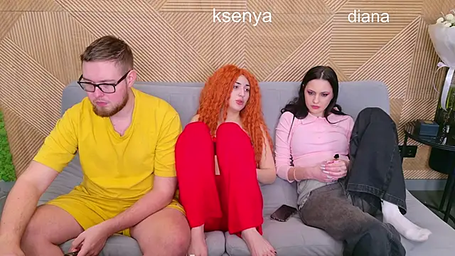 Ksenny online show from February 2026 12:42:01 PM