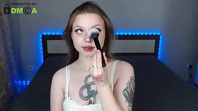 RonnieMilles online show from July 2026 07:39:01 PM