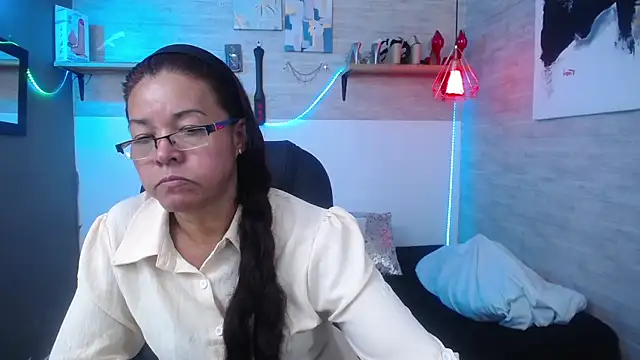 MaturePure online show from September 2025 05:12:02 PM