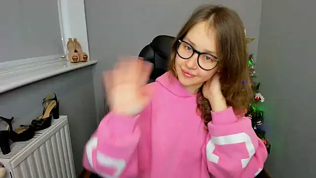 Snapshot of AfinaCutie chatting on January 2025 07:34:02 AM AfinaCutie online show from January 2025 07:34:02 AM