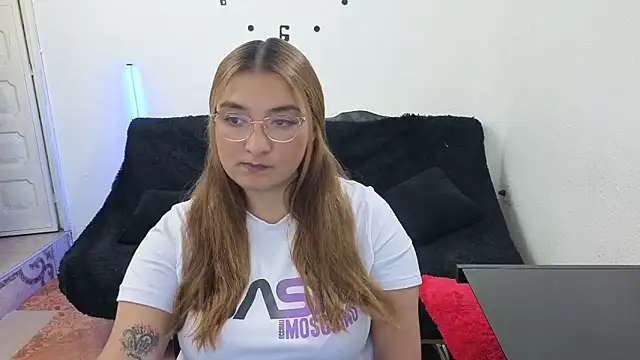  sweetcarla online show from May 2026 05:21:02 PM