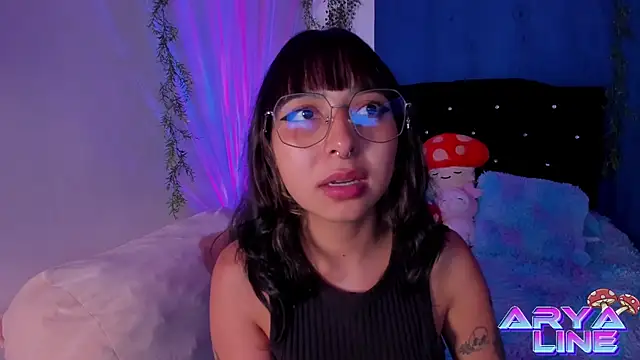 arysUwU online show from January 2025 06:42:01 AM