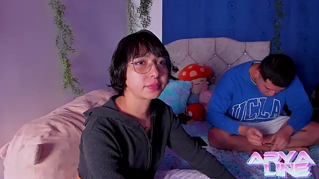 arysUwU online show from March 2025 01:42:02 AM