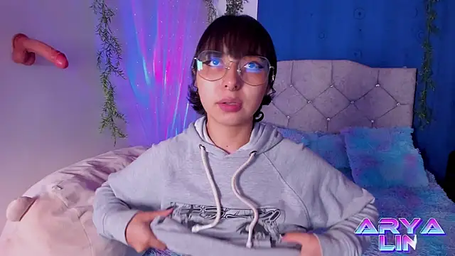 arysUwU online show from March 2025 02:15:02 AM