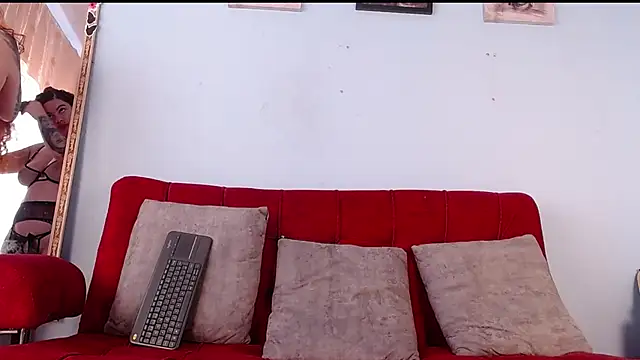 Tamararios online show from October 2025 05:37:02 PM